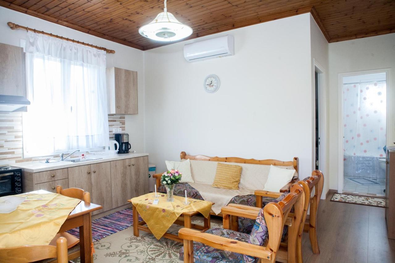 Casa Serena Asprogerakata Екстер'єр фото