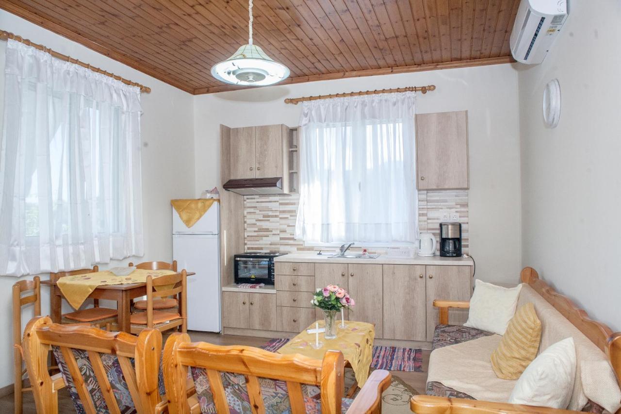 Casa Serena Asprogerakata Екстер'єр фото